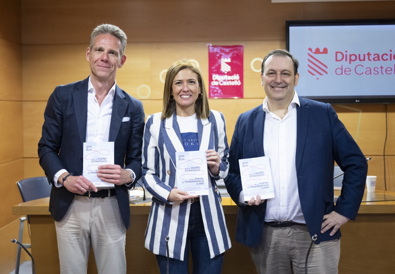 La Diputació de Castelló reforça la seua aposta per la transparència i edita una guia per a avançar cap a administracions accessibles i pròximes a la ciutadania